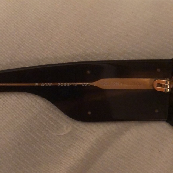 BURBERRY SUNGLASSES - Picture 10 of 10